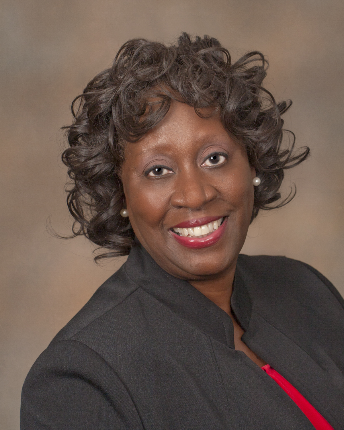 Headshot of Pearl Wicks